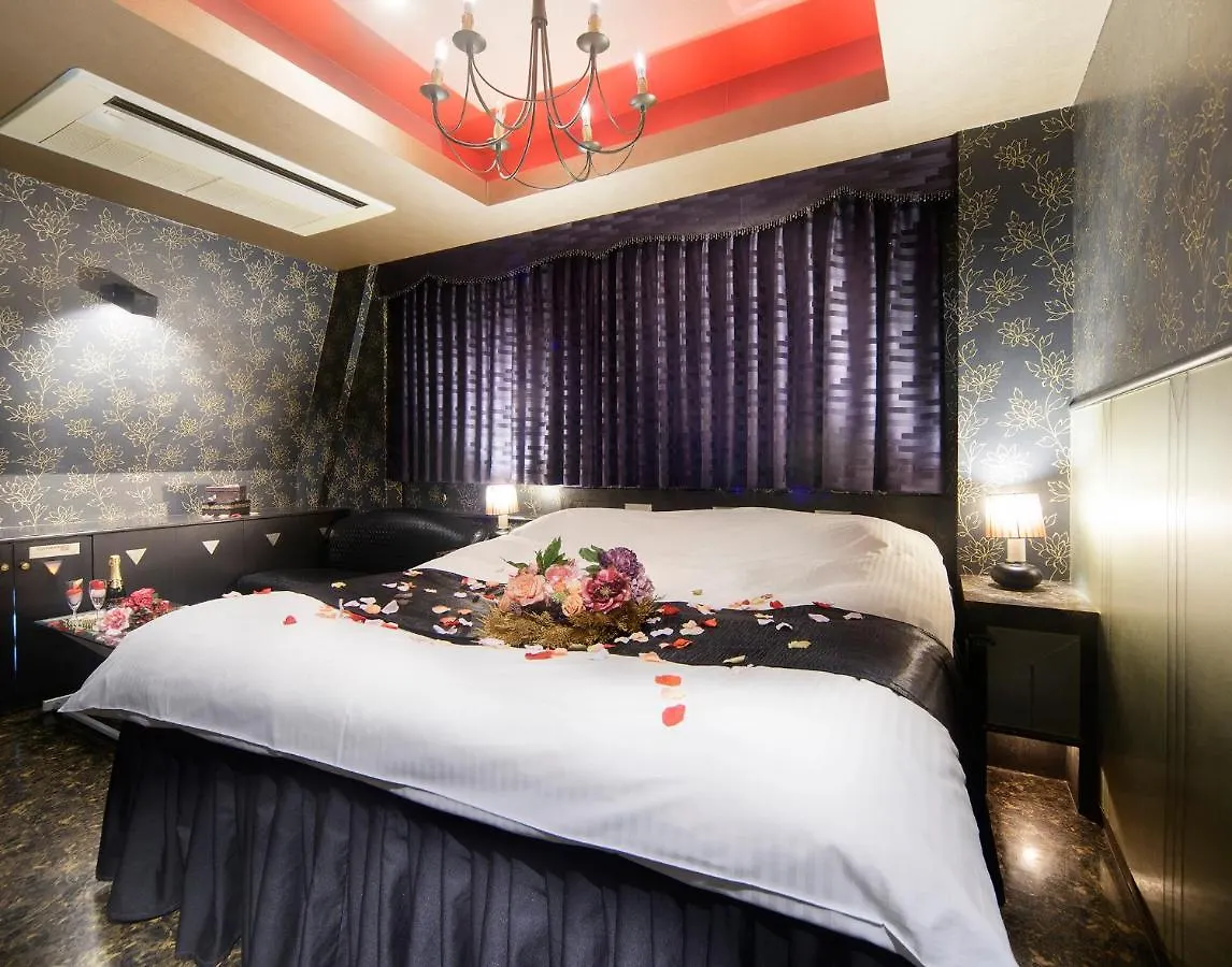 Love hotel ホテル リトルチャペルクリスマス 梅田 (Adults Only) Osaka